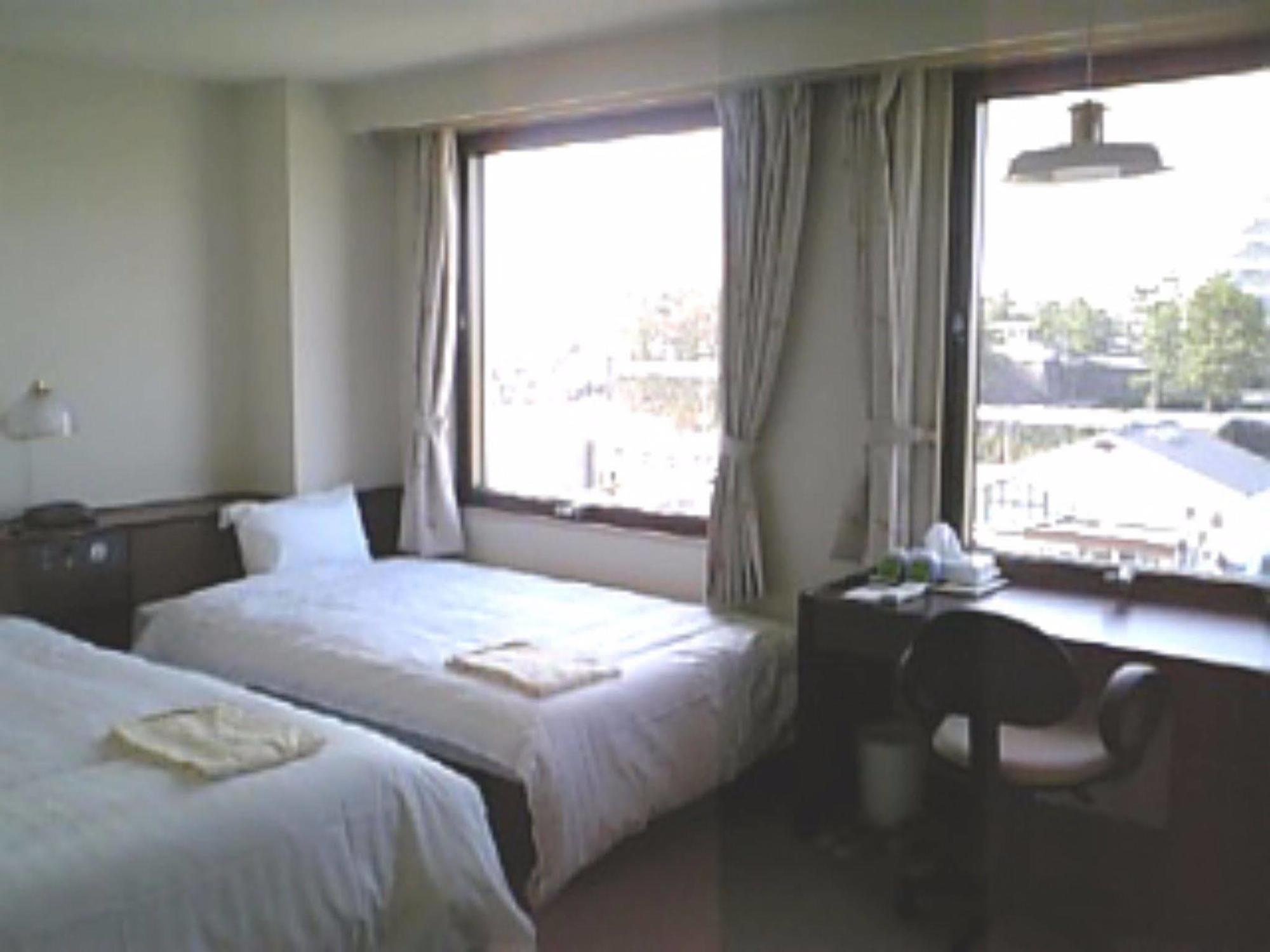Shimabara Station Hotel Екстер'єр фото